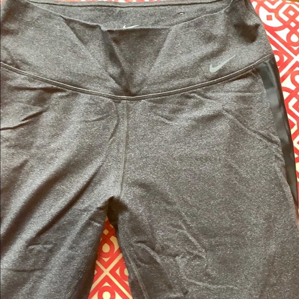 Nike leggings